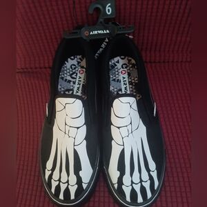 Airwalk Black and White Skeleton Slip-Ons